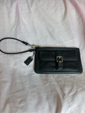 Vintage Coach Black Leather Ashton Wristlet with Buckle Accent
